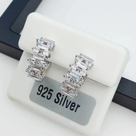 "925 Sterling Silver Cubic Zirconia Earrings, UU1P6A6157 - Picture 2 of 11